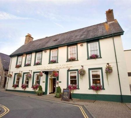 The George Hotel Wetherspoon Brecon Extérieur photo